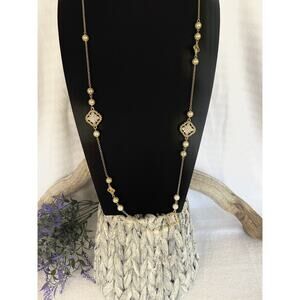 Stunning, rhinestone and gold with pearl pendant necklace